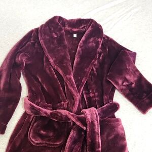 NWOT Super Soft Bathrobe